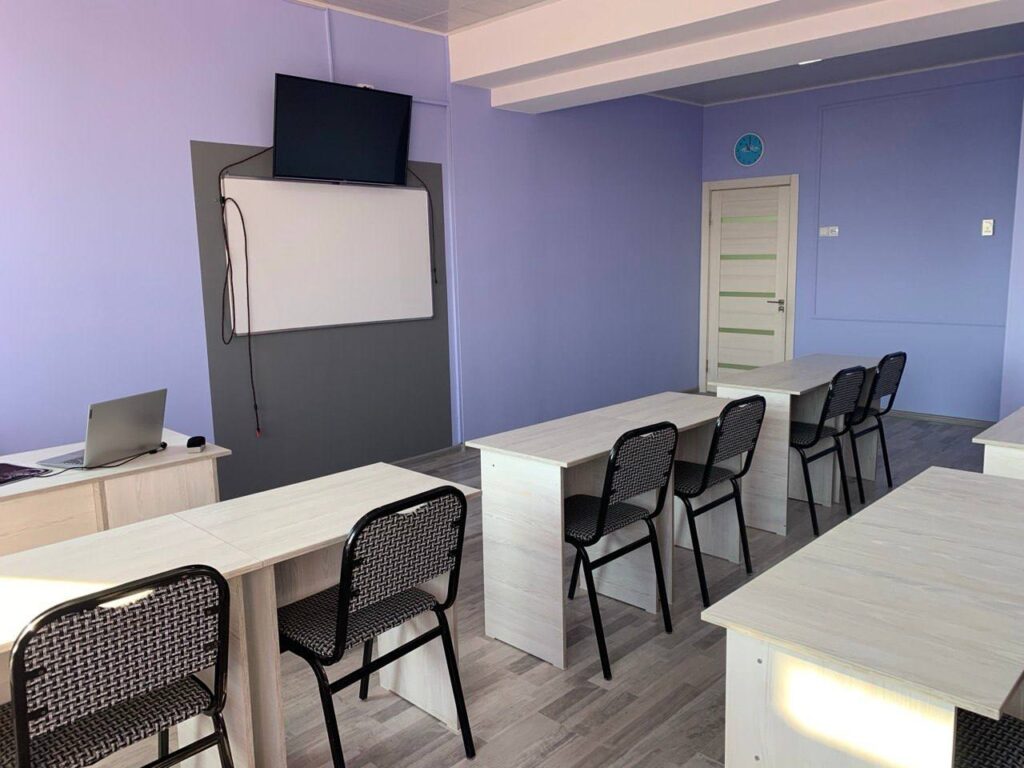 Фотография Курс Английского Языка APEX English Centre (A1)